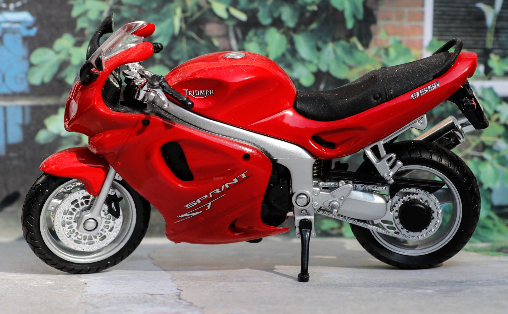 Welly Triumph Sprint ST 2002